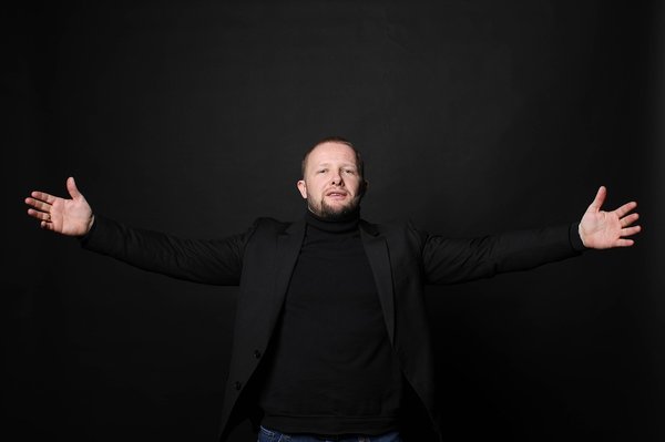 Hugo marceau : le mentaliste qui transcende la réalité à lyon